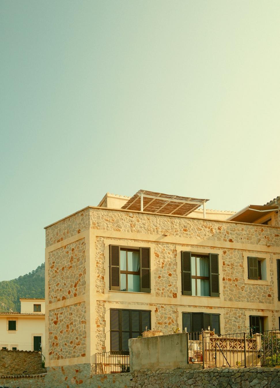 Sustainable building materials
